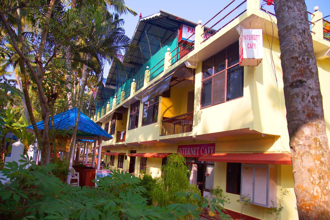 Panchavadi Ayurvedic Beach Resort 瓦尔卡拉 外观 照片