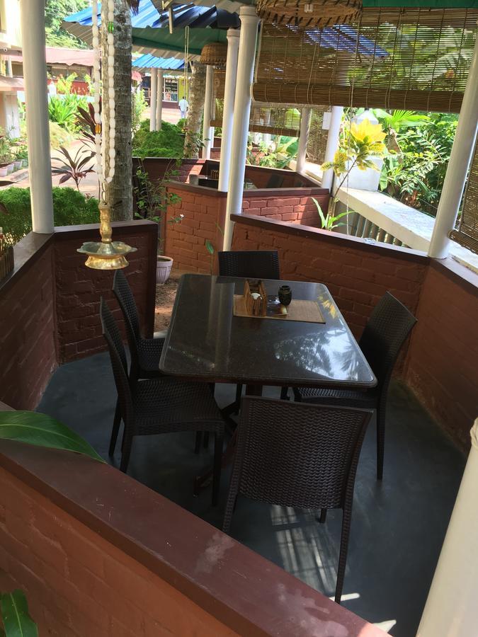 Panchavadi Ayurvedic Beach Resort 瓦尔卡拉 外观 照片